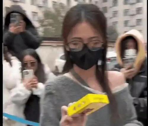 国内吃瓜爆料在哪看视频,揭秘国内热门吃瓜爆料视频平台攻略 第1张 国内吃瓜爆料在哪看视频,揭秘国内热门吃瓜爆料视频平台攻略 第1张